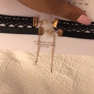 Choker necklace